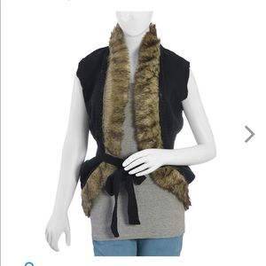 Black faux fur size L vest with belt